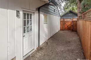 4201 NE 115th St, Seattle, WA 98125 - Photo 30