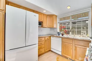 33 Lakewood Oaks Dr SW, Lakewood, WA 98499 - Photo 10