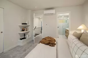 105 NW 39th St, Seattle, WA 98107 - Photo 16