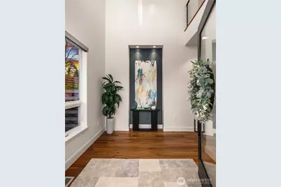 8260 SE 31st Street, Mercer Island, WA 98040 - Photo 2