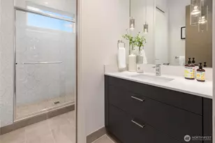 8260 SE 31st St, Mercer Island, WA 98040 - Photo 12