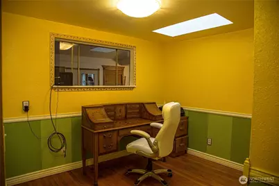 14056 23rd Place NE, Seattle, WA 98125 - Photo 18