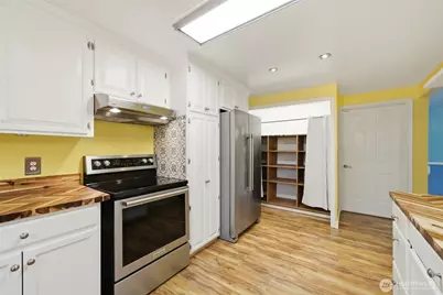 14056 23rd Place NE, Seattle, WA 98125 - Photo 8