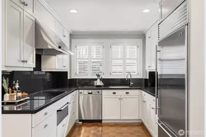 1223 Spring Street #700, Seattle, WA 98104 - Photo 16