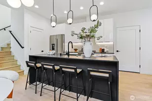 8750 13th Ave NW, Seattle, WA 98117 - Photo 10