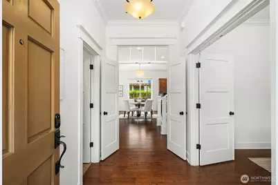 1520 37th Avenue, Seattle, WA 98122 - Photo 4