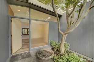 8241 45th Ave NE, Seattle, WA 98115 - Photo 4