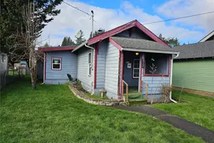 417 Monroe St, Hoquiam, WA 98550 - Photo 1