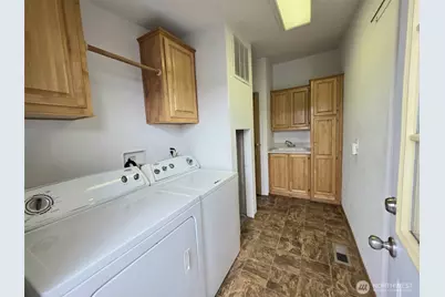 339 Carefree Circle, Aberdeen, WA 98520 - Photo 16