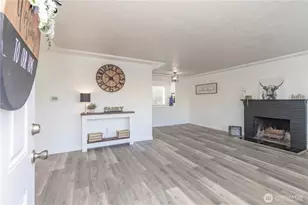 306 122nd St S, Tacoma, WA 98444 - Photo 6