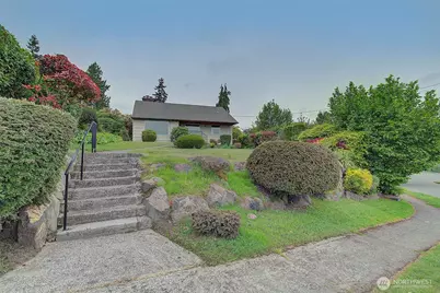 4045 29th Avenue W, Seattle, WA 98199 - Photo 8