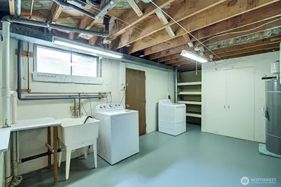 4045 29th Avenue W, Seattle, WA 98199 - Photo 32