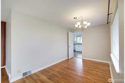 4045 29th Avenue W, Seattle, WA 98199 - Photo 20