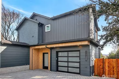 11738 -B 23rd Avenue NE, Seattle, WA 98125 - Photo 2