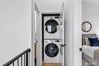 11738 -B 23rd Avenue NE, Seattle, WA 98125 - Photo 16