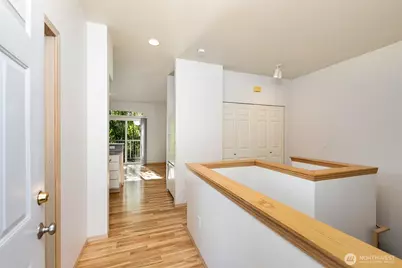 913 917 13th Avenue, Seattle, WA 98122 - Photo 18