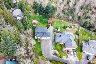 403 207th Ave E, Lake Tapps, WA 98391 - Photo 2