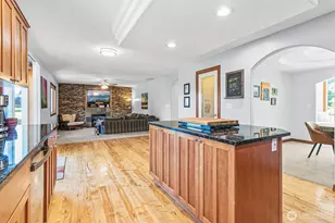 403 207th Ave E, Lake Tapps, WA 98391 - Photo 8