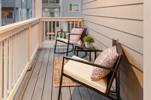 13628 Manor Way, Lynnwood, WA 98087 - Photo 4