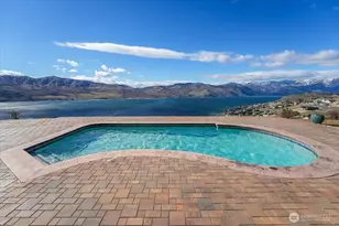 333 Highpoint Pl, Chelan, WA 98816 - Photo 1