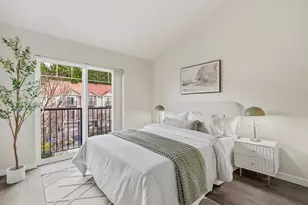 12701 SE 41st Pl, Bellevue, WA 98006 - Photo 16