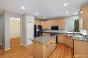 5810 Olive Ave SE, Auburn, WA 98092 - Photo 8