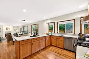 17654 NE 128th Pl, Redmond, WA 98052 - Photo 10