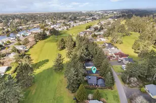 147 Octopus Ave NE, Ocean Shores, WA 98569 - Photo 32