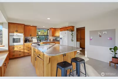 3308 N Narrows Drive, Tacoma, WA 98407 - Photo 12