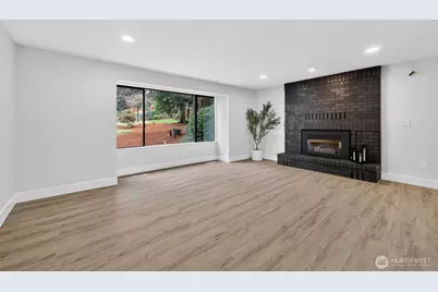 8627 29th Street Ct E, Edgewood, WA 98371 - Photo 4