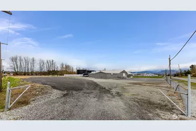 910 W Front Street, Sumas, WA 98295 - Photo 4