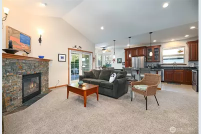 965 Chestnut Loop, Mount Vernon, WA 98274 - Photo 16