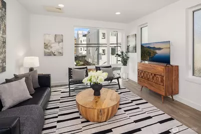 1116 13th Avenue #C, Seattle, WA 98122 - Photo 2