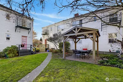 7870 Green Lake Drive N #10, Seattle, WA 98103 - Photo 6