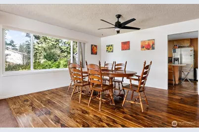 1552 NE Narrows Avenue, Oak Harbor, WA 98277 - Photo 14