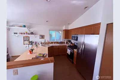 900 NW Leisure Lane, Bremerton, WA 98311 - Photo 8