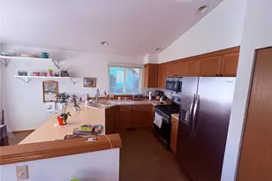 900 NW Leisure Ln, Bremerton, WA 98311 - Photo 8