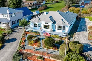 802 NW Krueger St, Coupeville, WA 98239 - Photo 1