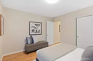 330 W Olympic Pl, Seattle, WA 98119 - Photo 12