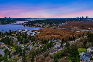 4020 Lake Washington Blvd SE, Bellevue, WA 98006 - Photo 2