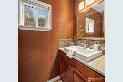 4020 Lake Washington Boulevard SE, Bellevue, WA 98006 - Photo 26