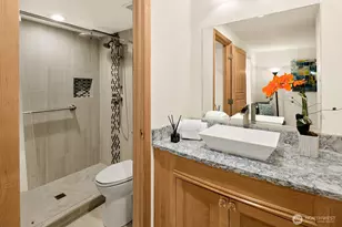 215 9th St, Kirkland, WA 98033 - Photo 14