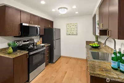215 9th Street #D101, Kirkland, WA 98033 - Photo 8