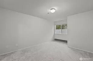 19404 Bothell Way NE, Bothell, WA 98011 - Photo 20