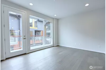 6542 32nd Avenue NE #B, Seattle, WA 98115 - Photo 8