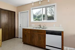 1505 W Beach Rd, Oak Harbor, WA 98277 - Photo 32