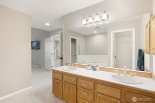 14125 SE 238th Ln, Kent, WA 98042 - Photo 26