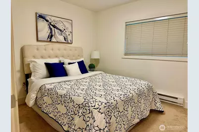 11054 NE 33rd Place #B1, Bellevue, WA 98004 - Photo 12