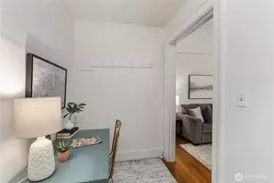 4725 15th Ave NE, Seattle, WA 98105 - Photo 18