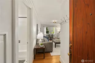 4725 15th Ave NE, Seattle, WA 98105 - Photo 16